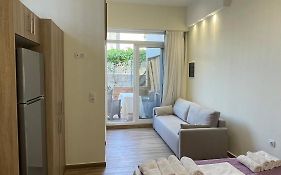 Zefyros Apartment
